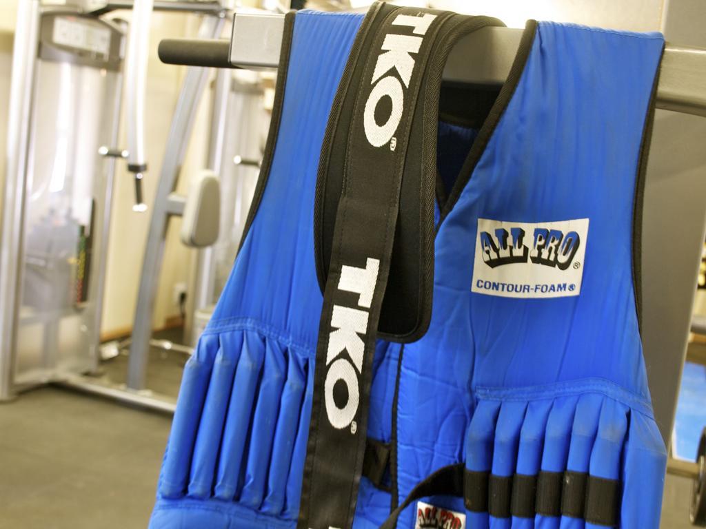 Ypc Fitness & Accomodations Invermere Oda fotoğraf