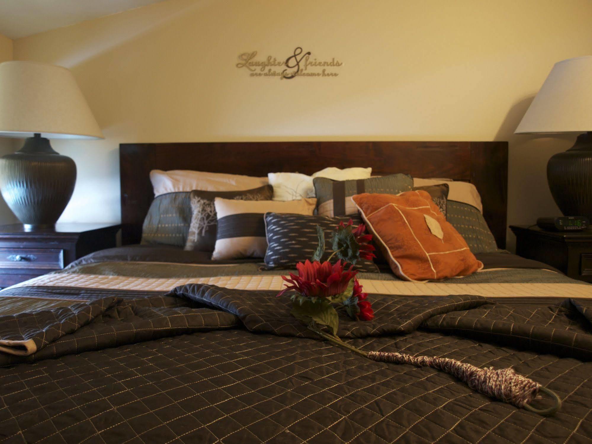 Ypc Fitness & Accomodations Invermere Dış mekan fotoğraf